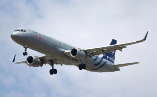 中通与港东方合并，意欲何为？