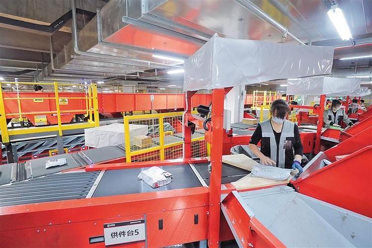 顺丰快递真的24小时工作吗？-第2张图片-陕西物流货运