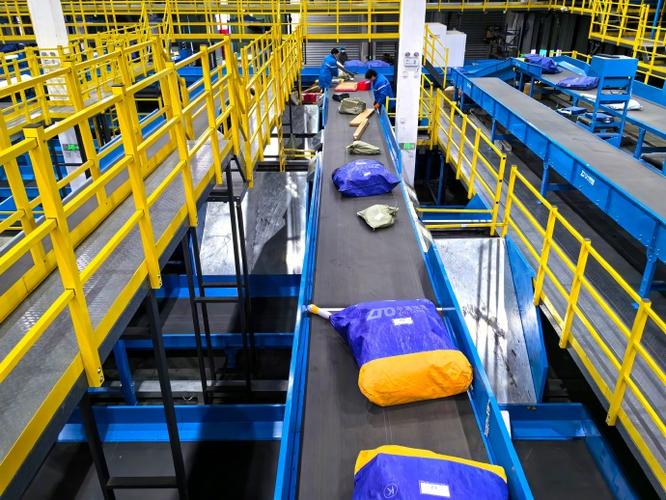 中通杭州发往乌鲁木齐-第2张图片-陕西物流货运