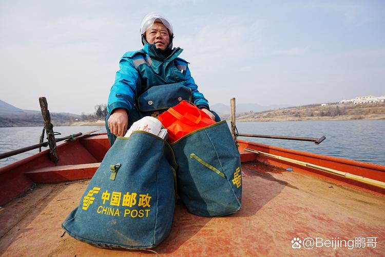 龙山邮政送保纸，邮政员如何高效服务？-第1张图片-陕西物流货运