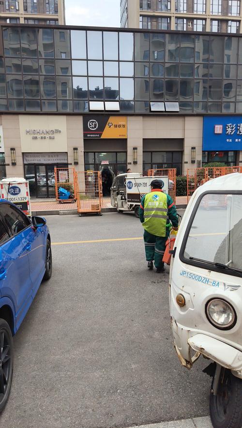 洛阳顺丰西工网点服务怎么样？-第1张图片-陕西物流货运